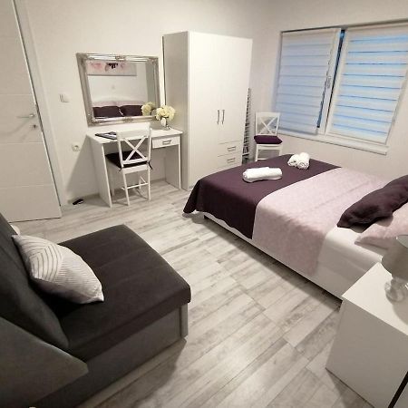 Apartman Lidija Dinjiška 외부 사진